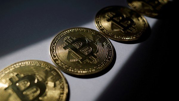 bitcoin-se-freno:-pierde-la-marca-de-us$-60.000