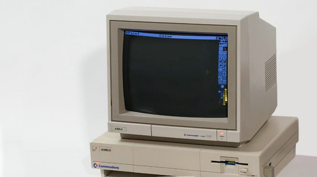 curiosidades-de-amiga-1000,-la-computadora-que-hace-37-anos-revoluciono-la-informatica-en-las-casas
