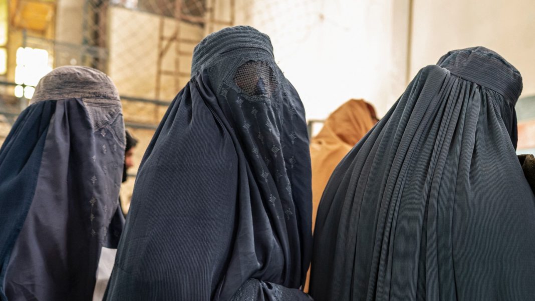 la-onu-constato-un-“enorme-retroceso”-en-los-derechos-de-las-mujeres-en-afganistan